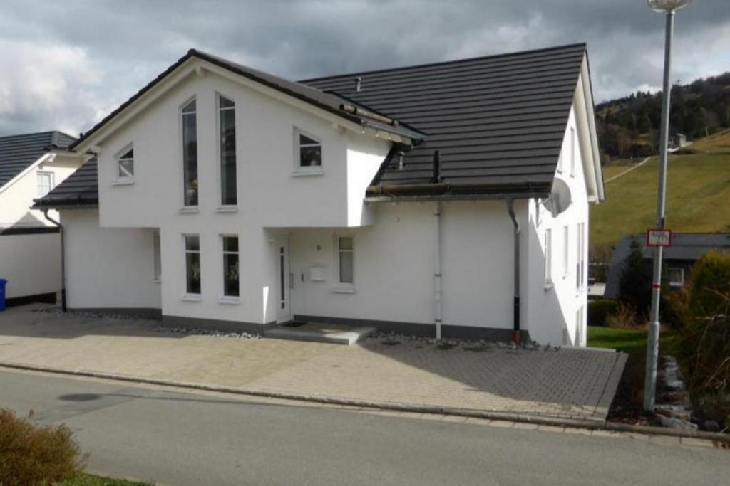 וילינגן Ferienwohnung Ettelsberg In Willingen מראה חיצוני תמונה